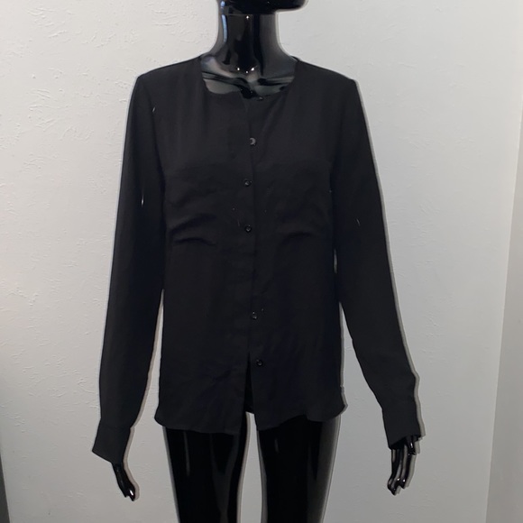 Forever 21 Double Pocket Sheer Chiffon Button Long Sleeve Blouse in Small - Picture 3 of 8